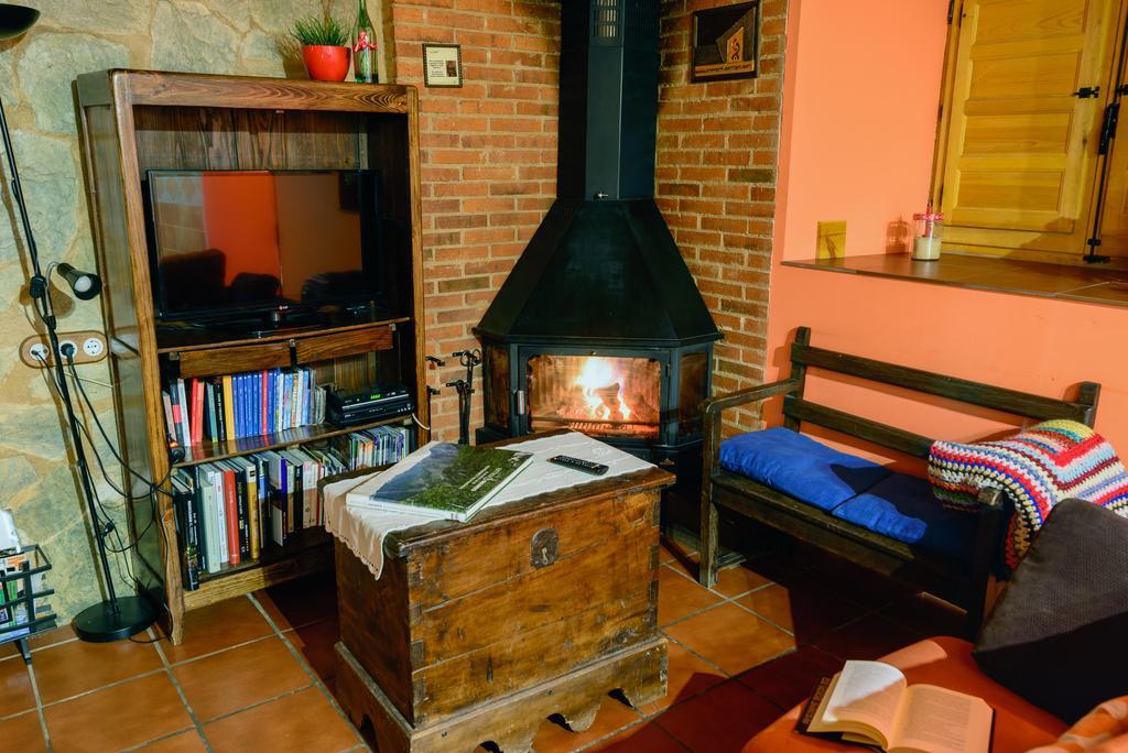 Casa Rural Entre Valles Бенльера Экстерьер фото